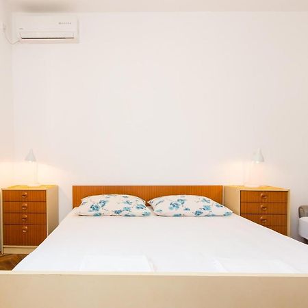 Guest House Ljubica ดูบรอฟนิก ภายนอก รูปภาพ