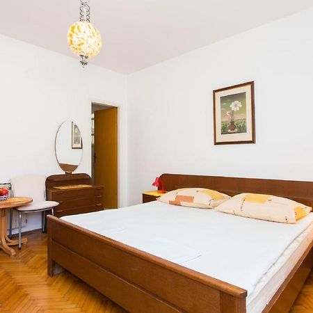 Guest House Ljubica ดูบรอฟนิก ภายนอก รูปภาพ