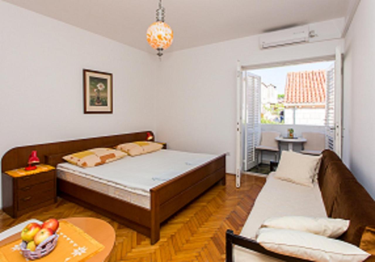 Guest House Ljubica ดูบรอฟนิก ภายนอก รูปภาพ
