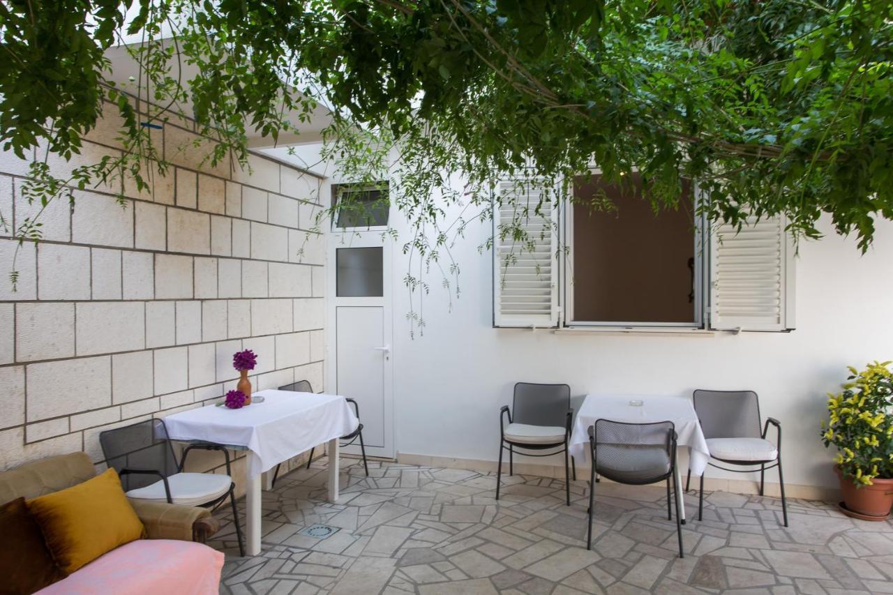 Guest House Ljubica ดูบรอฟนิก ภายนอก รูปภาพ
