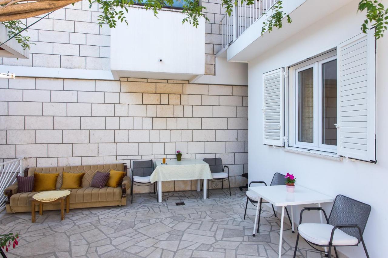 Guest House Ljubica ดูบรอฟนิก ภายนอก รูปภาพ